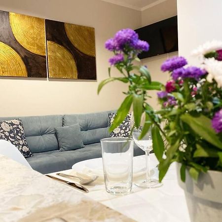 Exclusive 2Br! Apartment Near City Center +Netflix Varsóvia Exterior foto